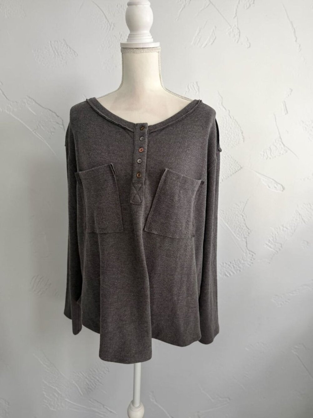 POL Gray Henley Soft Long Sleeve Top Size Large